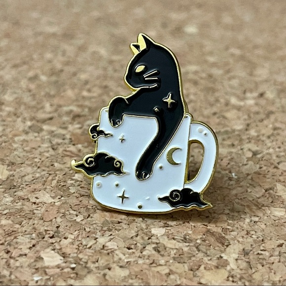 Mystic Black Cat Enamel Pin - Picture 3 of 5